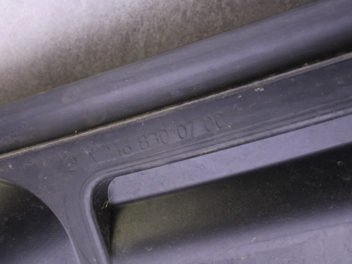 Mercedes B-Class W246 Upper Windshield Left image 6