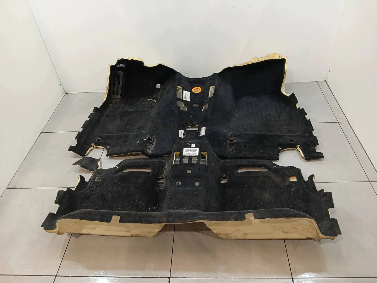 Tapete Chão BMW Série 5 G30/G31 Usado