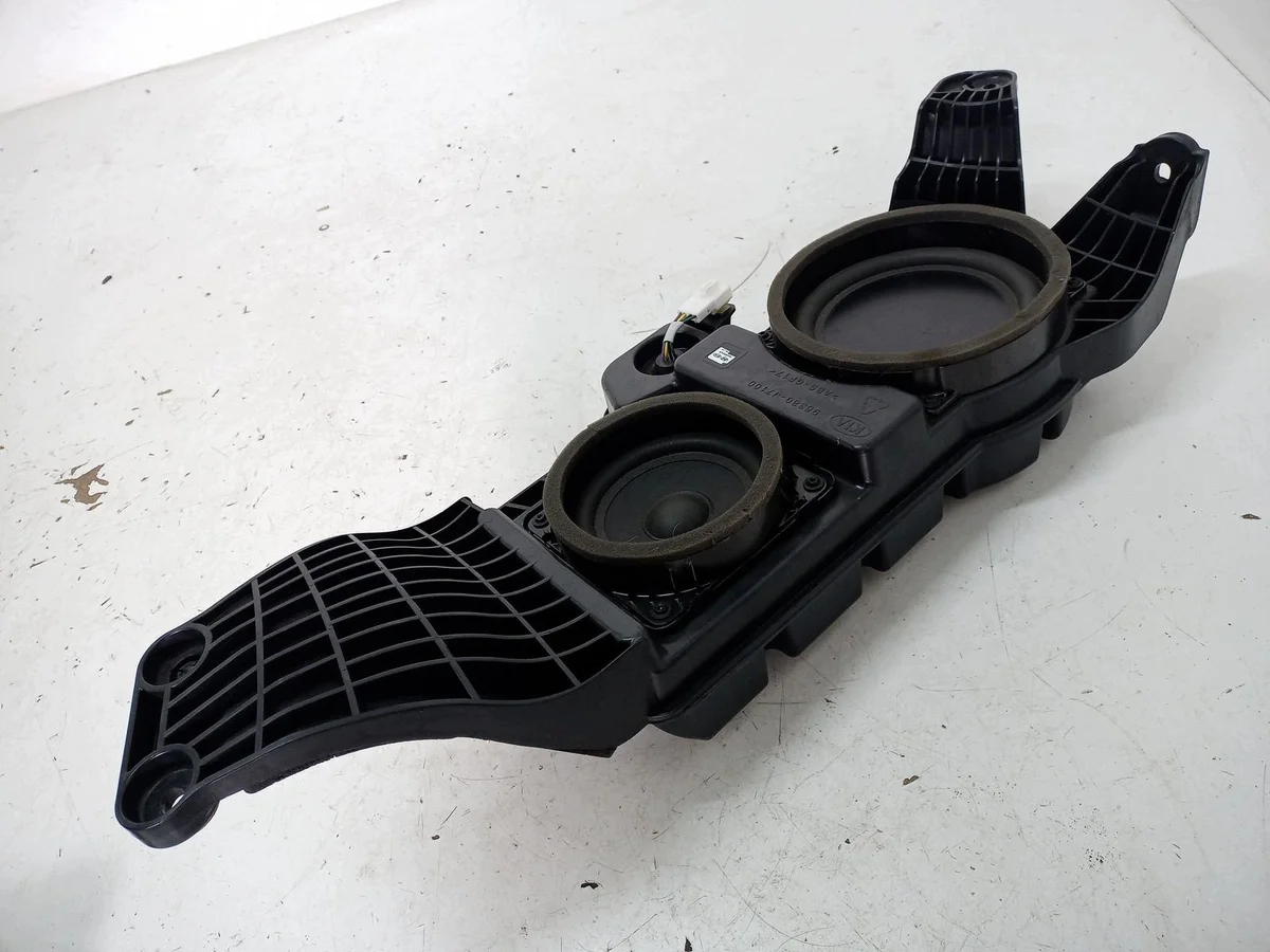 Subwoofer Kia Ceed III Kombi 96380-J7100