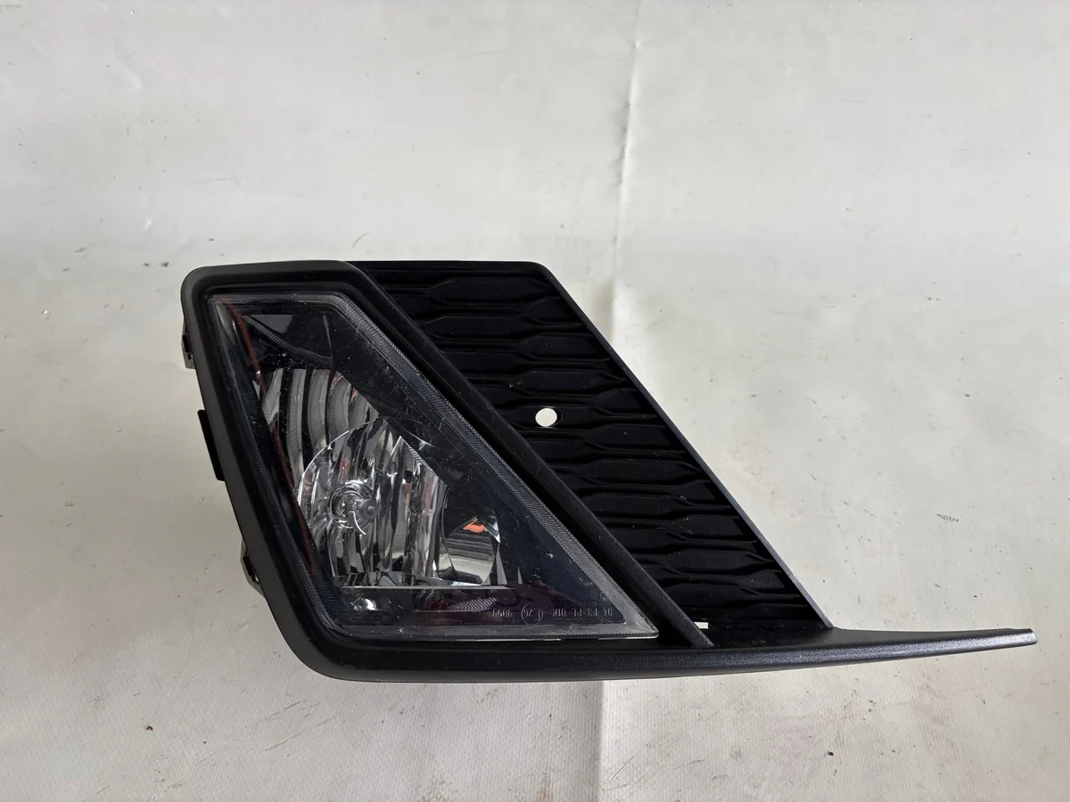 SEAT IBIZA V Halogen Left 6F0941701A