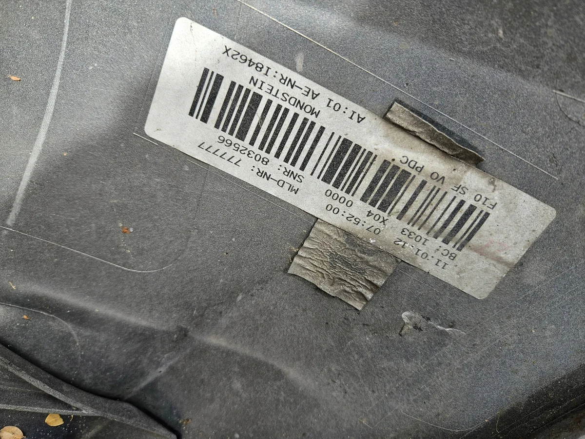 Stoßstange vorne BMW F10 Spacegrau gebraucht image 8