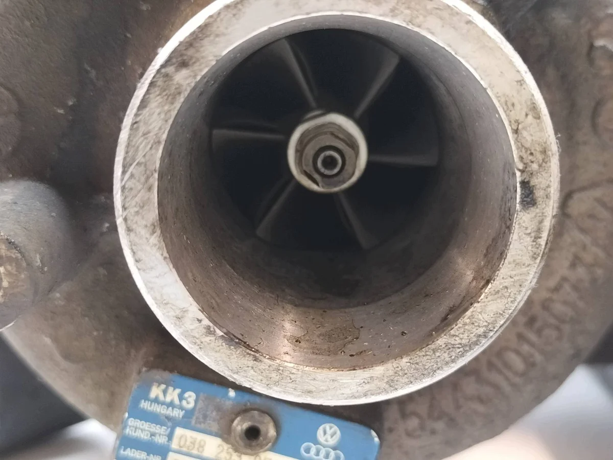 Turbocompresseur VW Golf V 1.9 TDI image 3