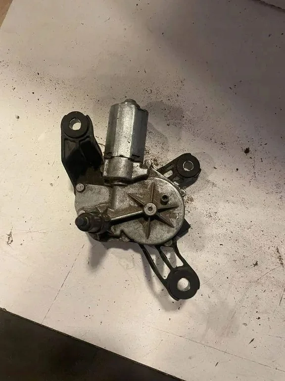 Motorino tergicristallo posteriore Mitsubishi Colt 039201599