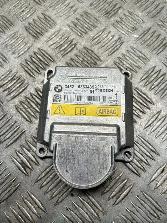 BMW F20 F21 F30 Airbag-moduuli 6863435