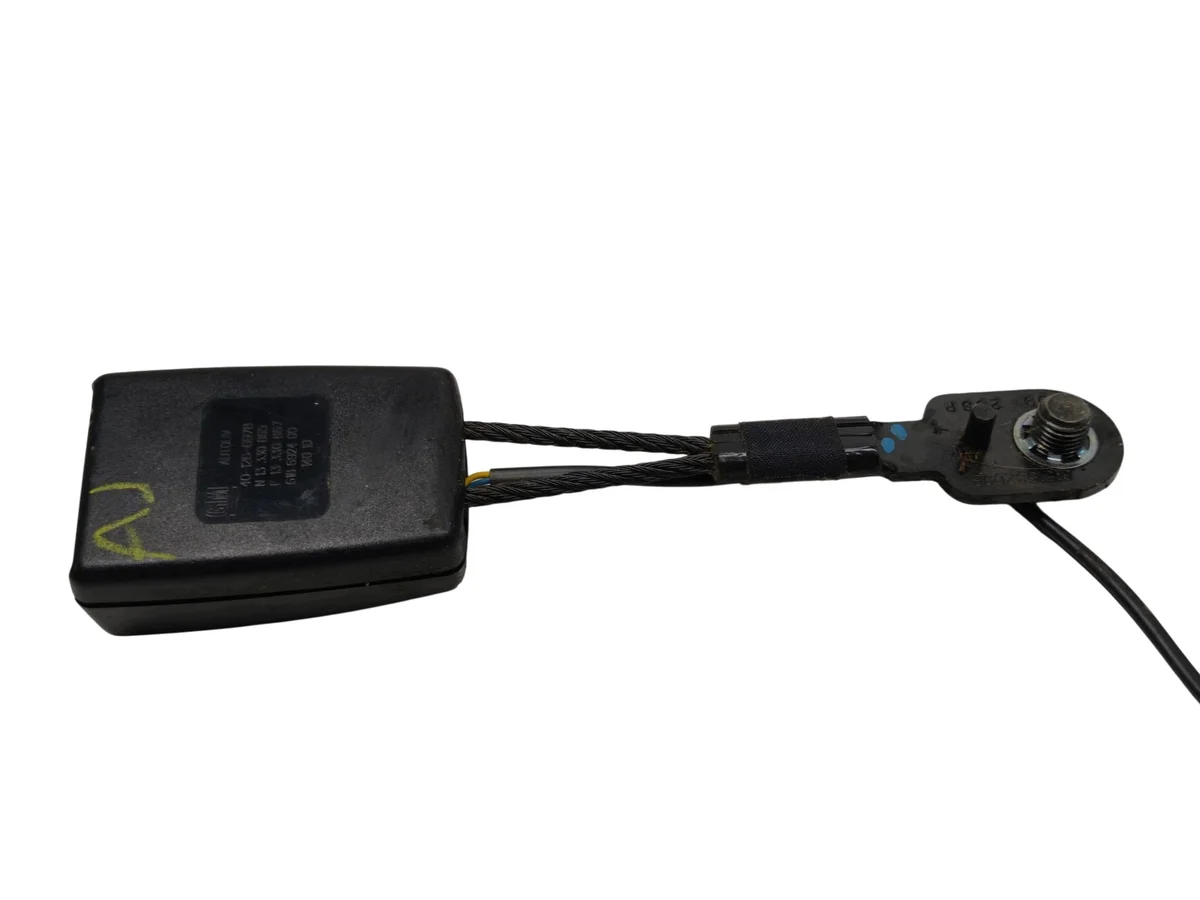 Opel Astra J Grapa Hebilla Cinturón Derecha Delantera image 3