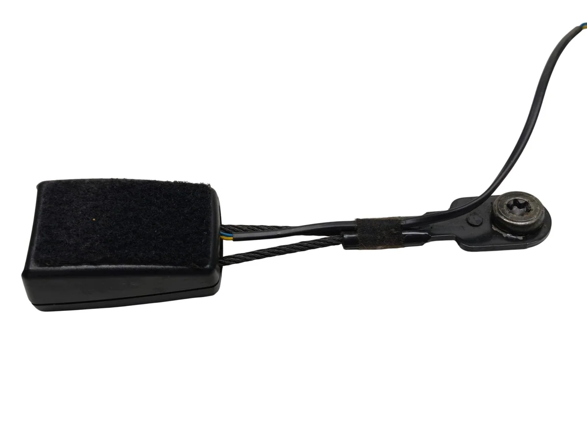 Opel Astra J Grapa Hebilla Cinturón Derecha Delantera image 4
