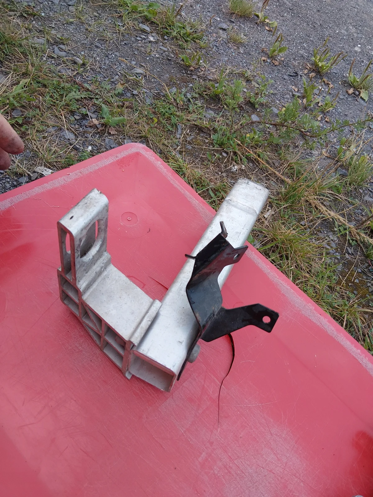 Mercedes W213 E-Class Front Right Impact Zone image 4