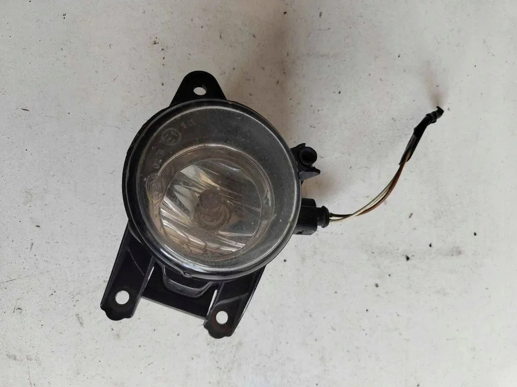 Phare antibrouillard avant VW Polo III 6N 6N2 6NF
