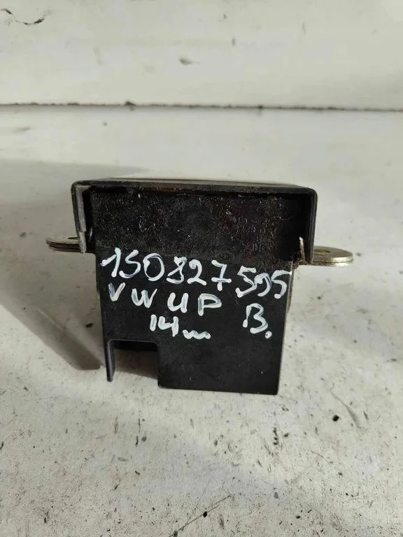 Serrure coffre VW Passat CC 150827505B