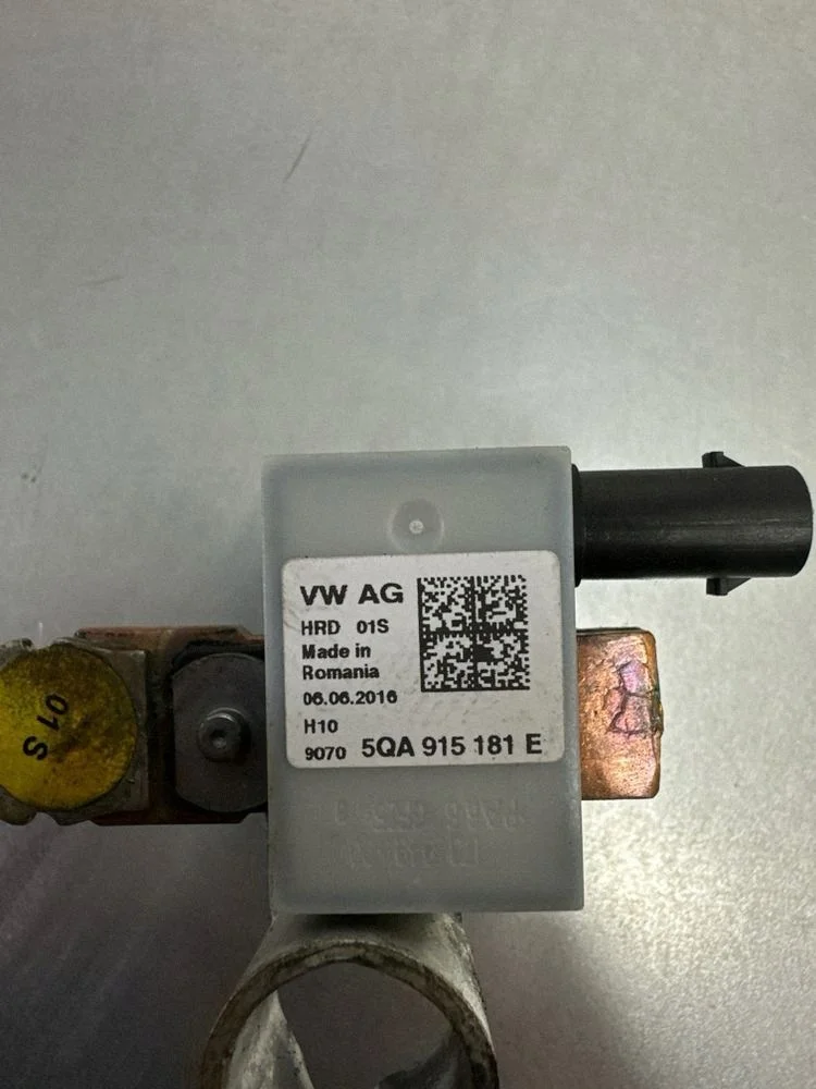 Klema Minus Volkswagen Tiguan 5QA915181E image 7