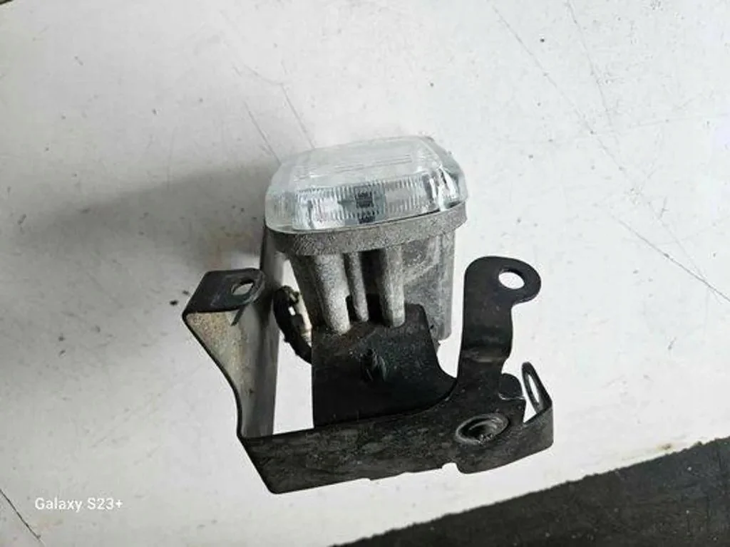 Dimljus Suzuki Baleno EG E40219020