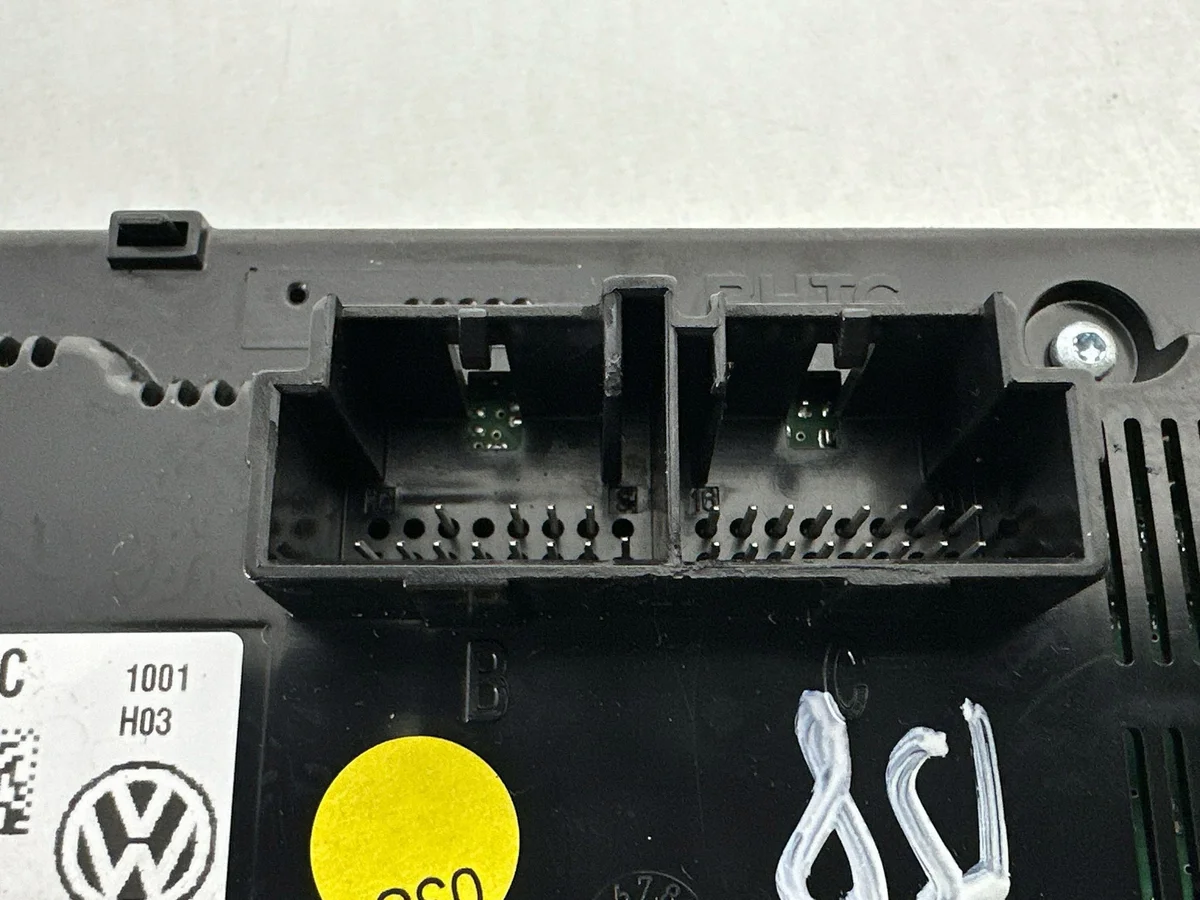 Volkswagen Climate Control Unit 5G1907044C image 7