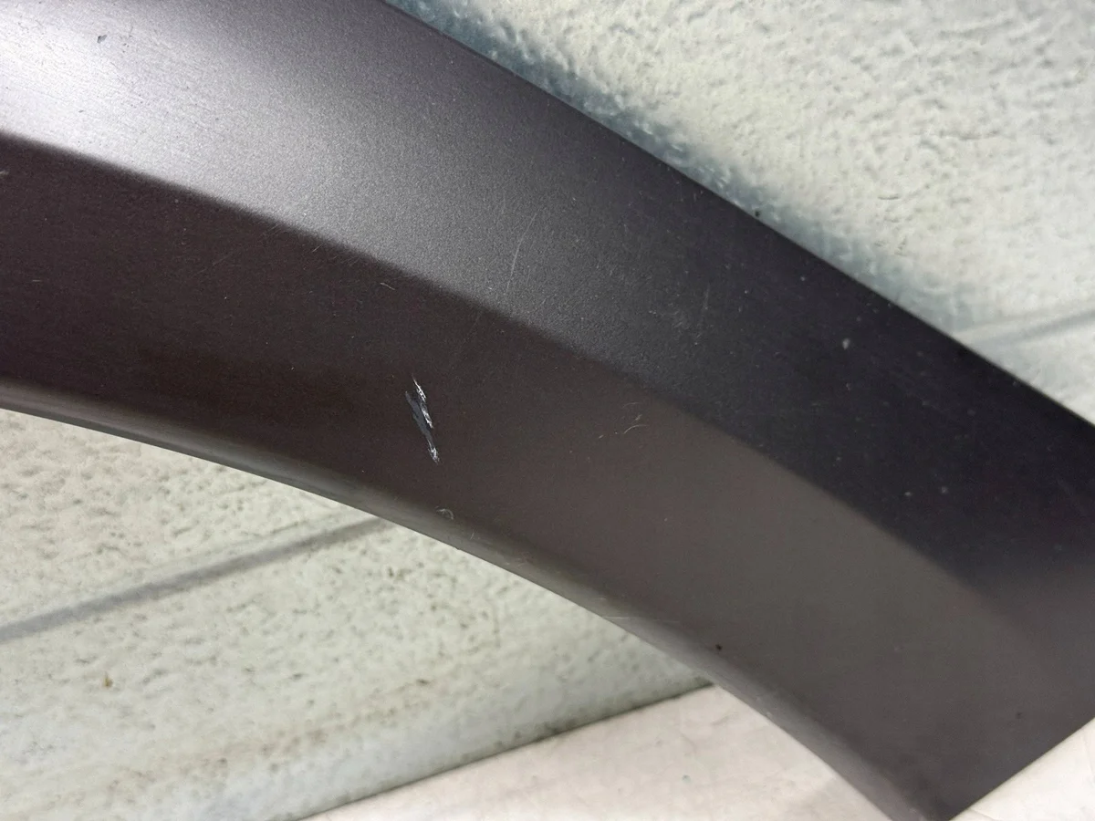 Peugeot 508 RXH 2016 Fender Trim Right image 6