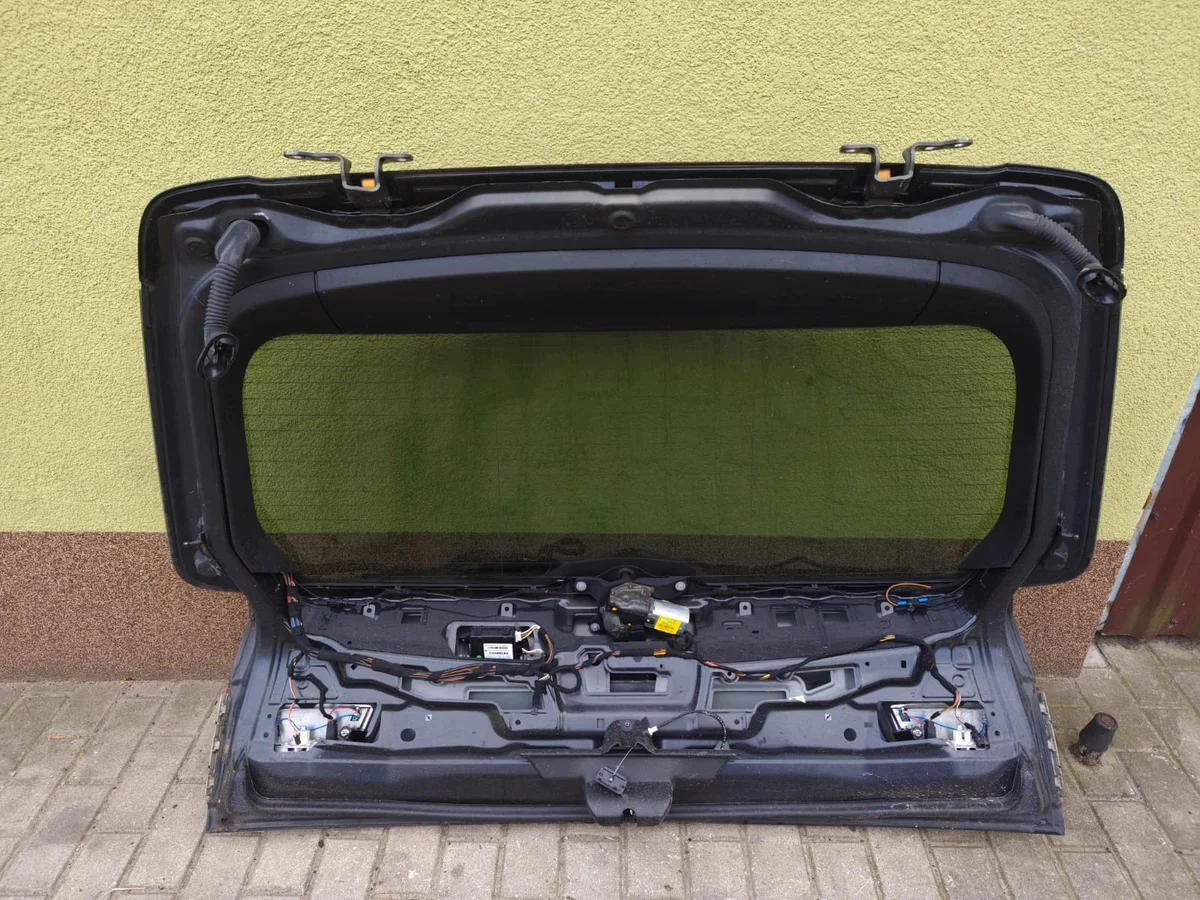 BMW X5 E70 Trunk Lid - Used image 5