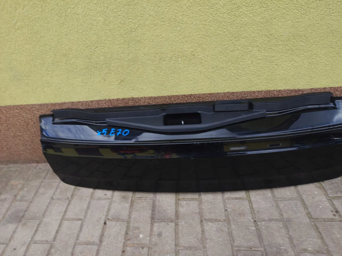 BMW X5 E70 Portón Maletero Parte Inferior Usado image 3