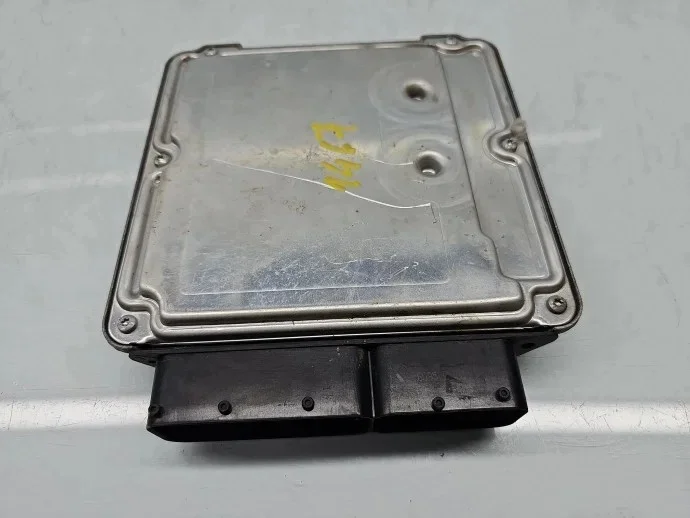 Ohjainyksikkö ECU VW Touran 03G906016HK image 3