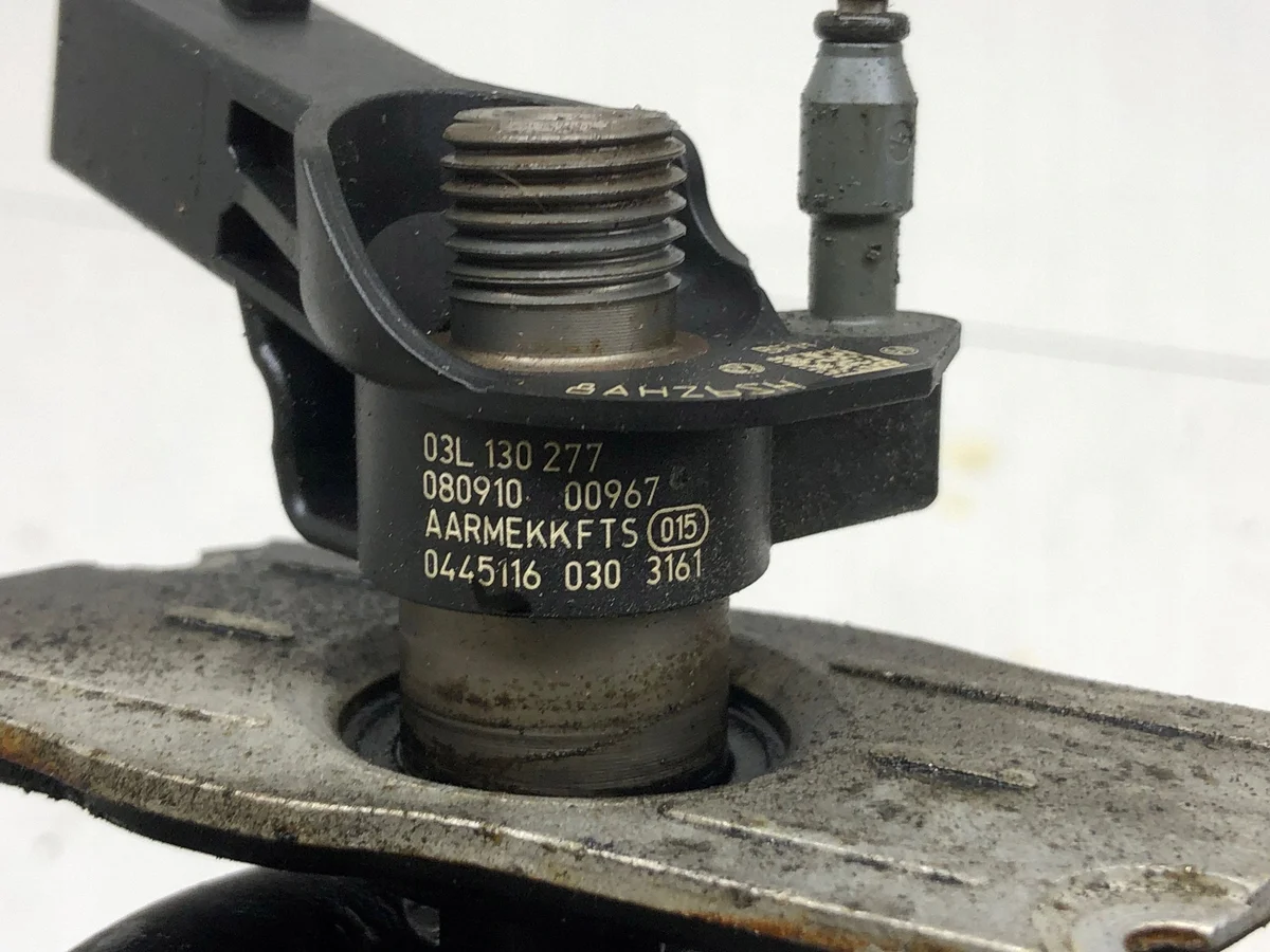 Système d'injection VW Passat B6 03L130755 image 7