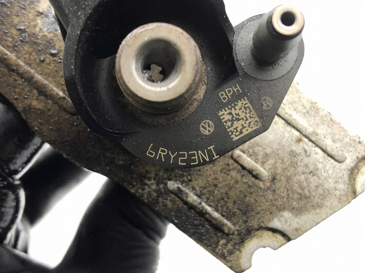 Système d'injection VW Passat B6 03L130755 image 10
