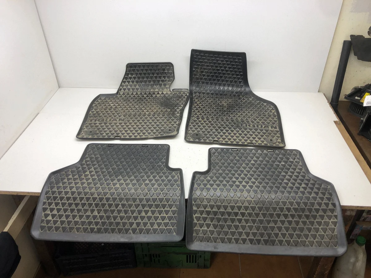 Tapis de sol Volkswagen Tiguan 2008 5N0061501