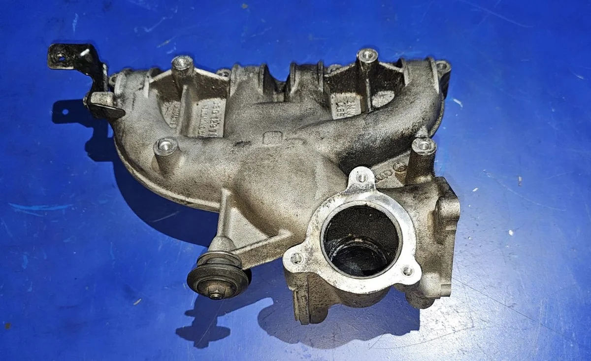 VW 03G129713L Ansaugkrümmer gebraucht image 3