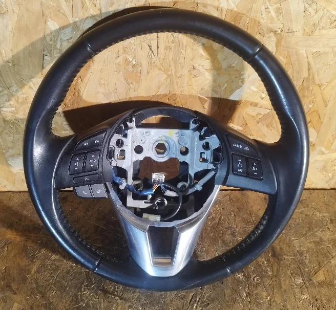 Volante Mazda CX5, 6 GJ, 3 BM Usado