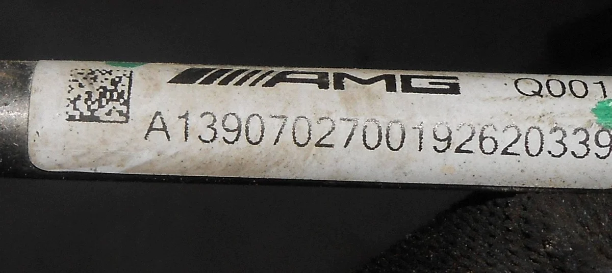 Mercedes W177 A45S 2.0 Einspritzleiste A1390700400 image 4