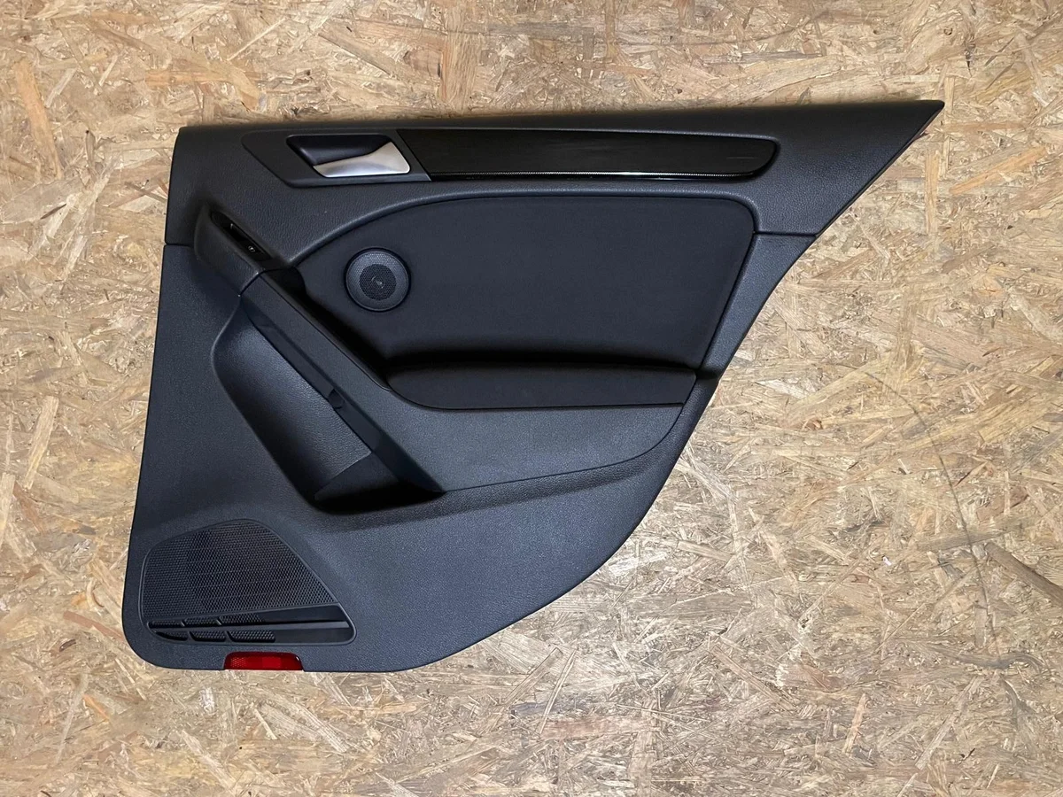 Dörrklädsel Bakre Höger VW Golf VI 6