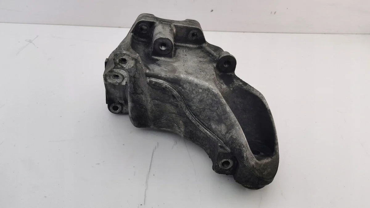 Mercedes-Benz GLE Engine Mount A6512233804 image 3