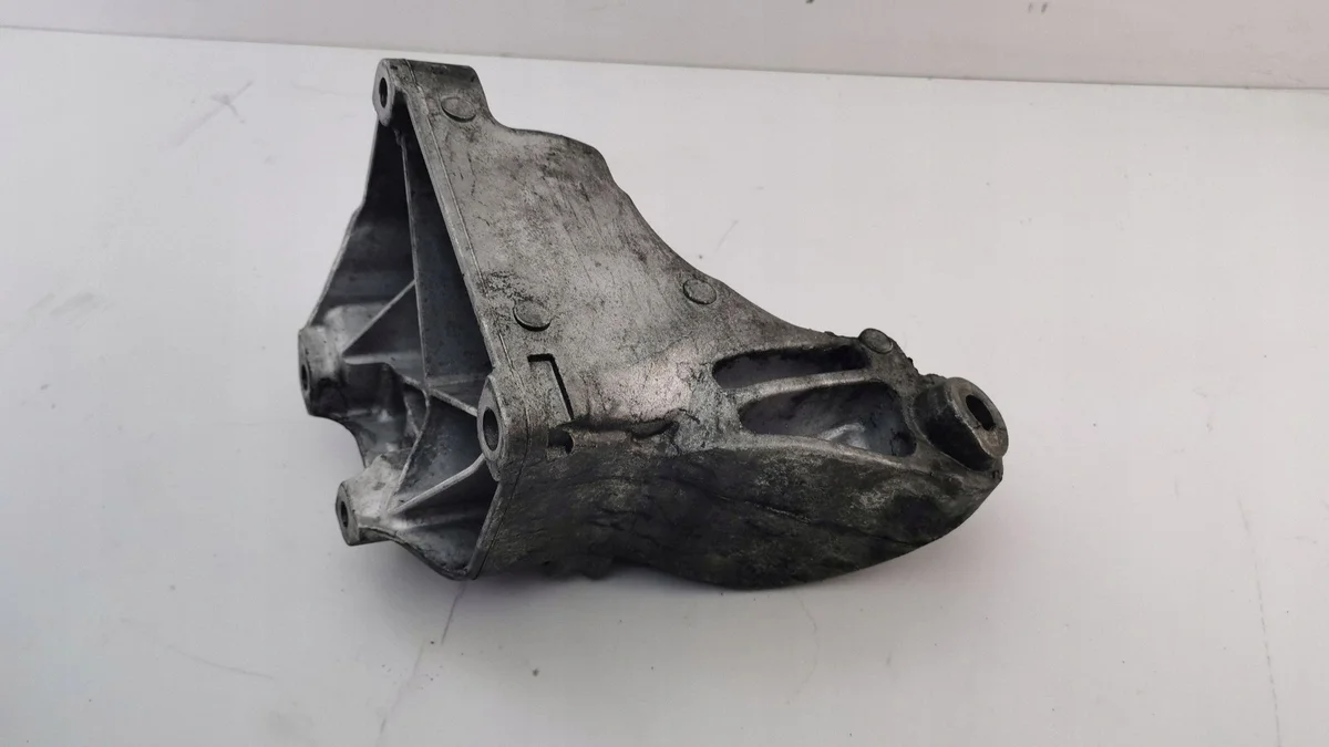 Mercedes-Benz GLE Engine Mount A6512233804 image 7