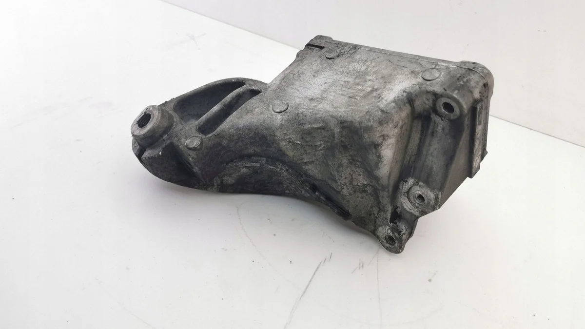 Mercedes-Benz GLE Engine Mount A6512233804 image 8