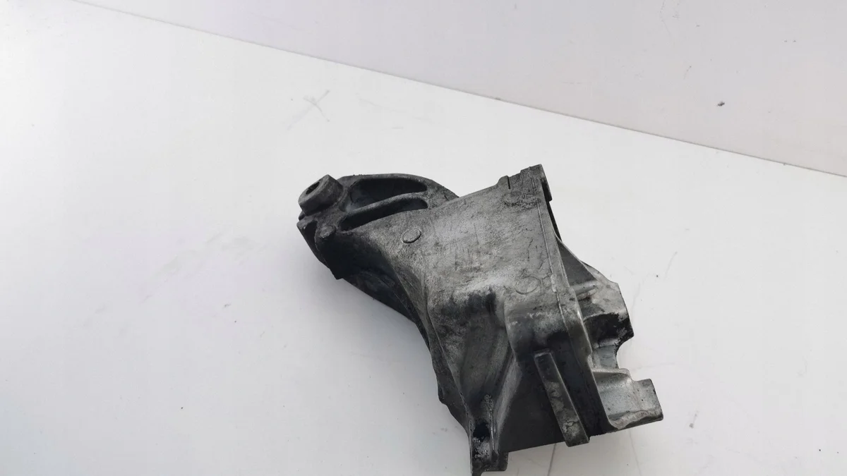 Mercedes-Benz GLE Engine Mount A6512233804 image 10