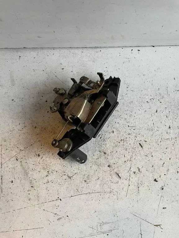 Fechadura Porta-Malas VW Transporter T4 Usada