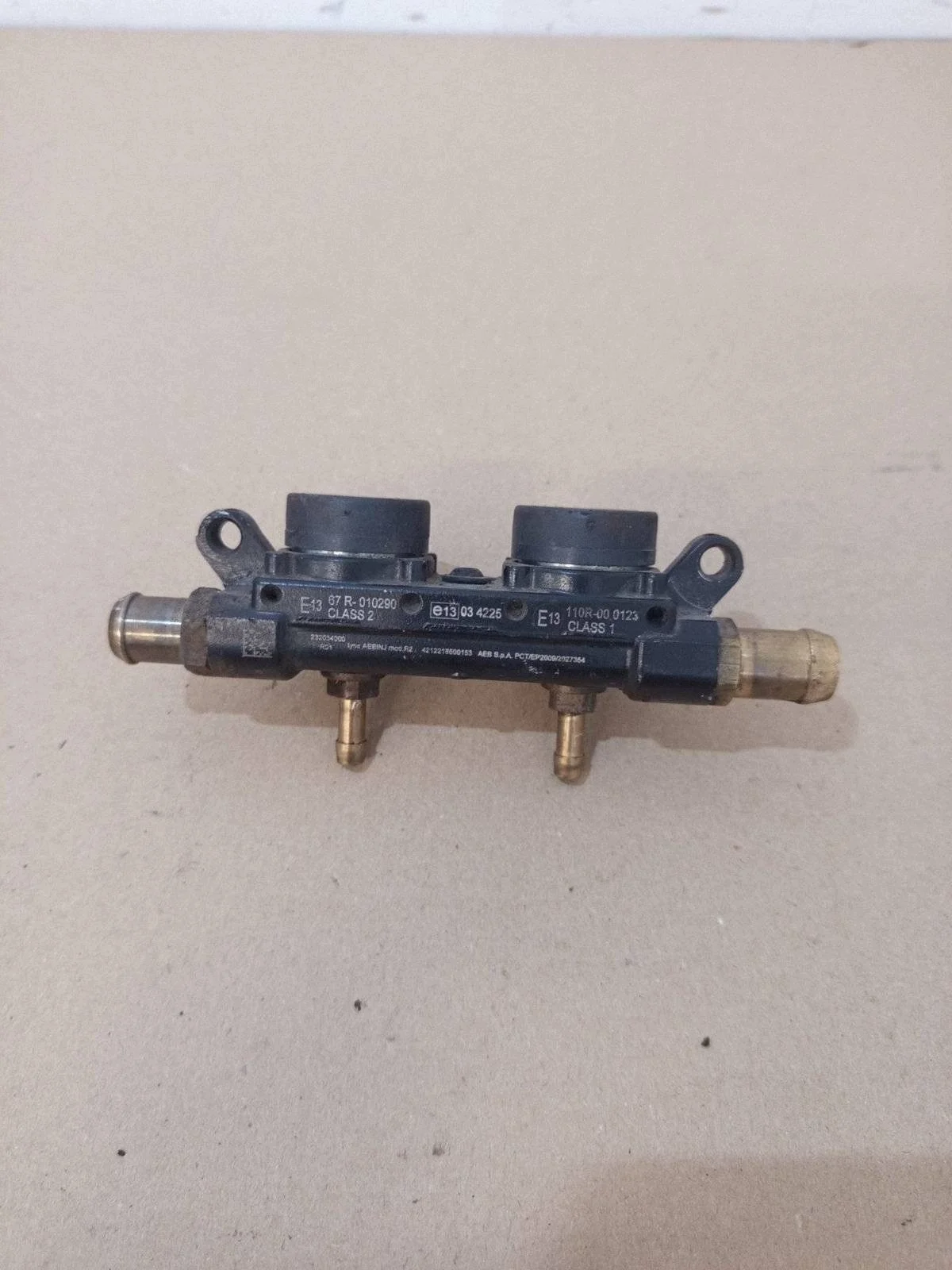 Subaru Legacy IV 2003-2009 Rampe Injecteurs 232034000