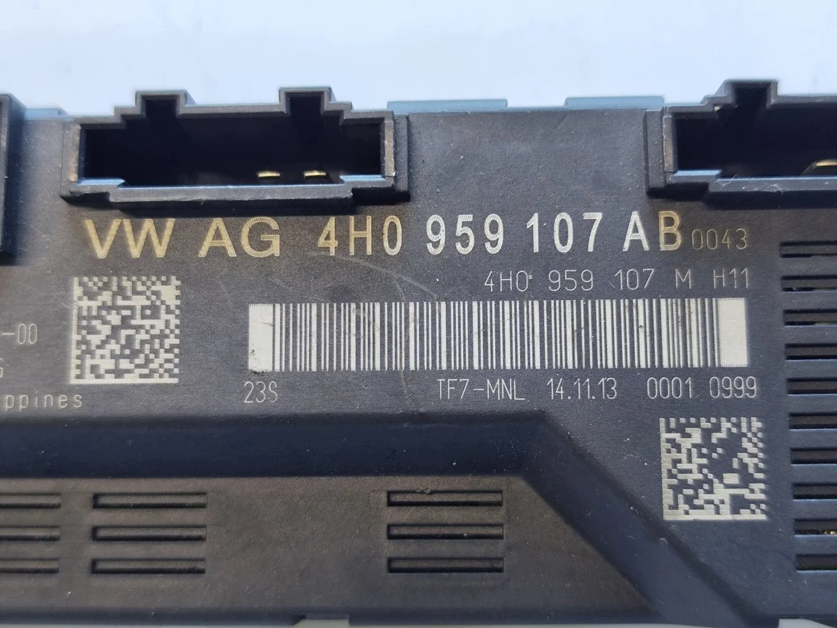 Trunk Lid Control Module Audi A8 D4 S8 image 6