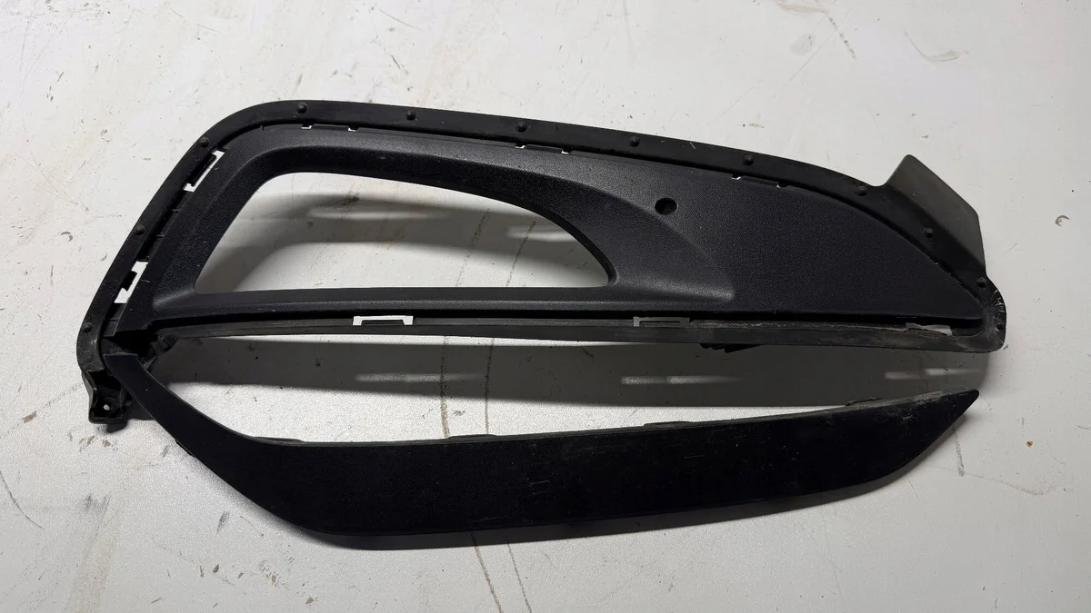 Rejilla Hyundai Tucson II Delantera Derecha Usada