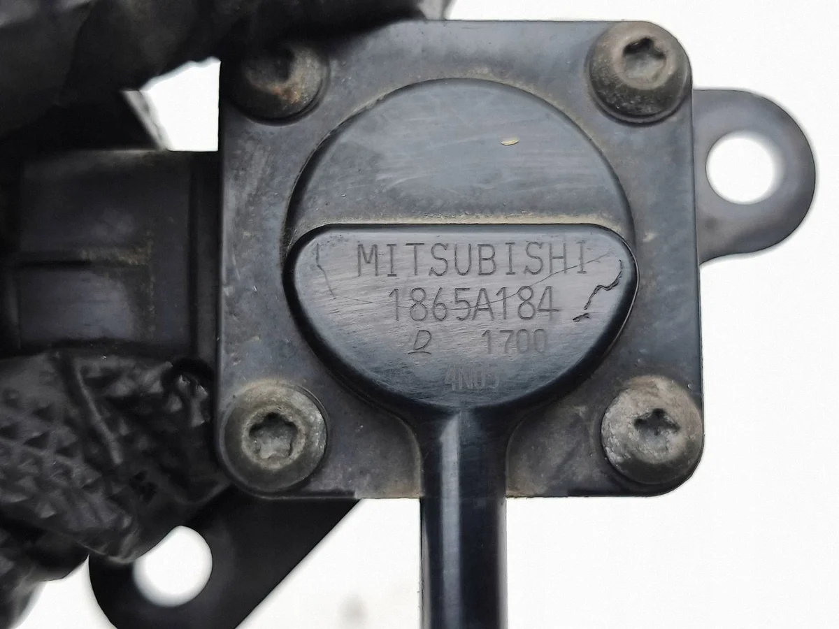 Sensor de Pressão de Gases de Escape Mitsubishi 1865A184 image 6