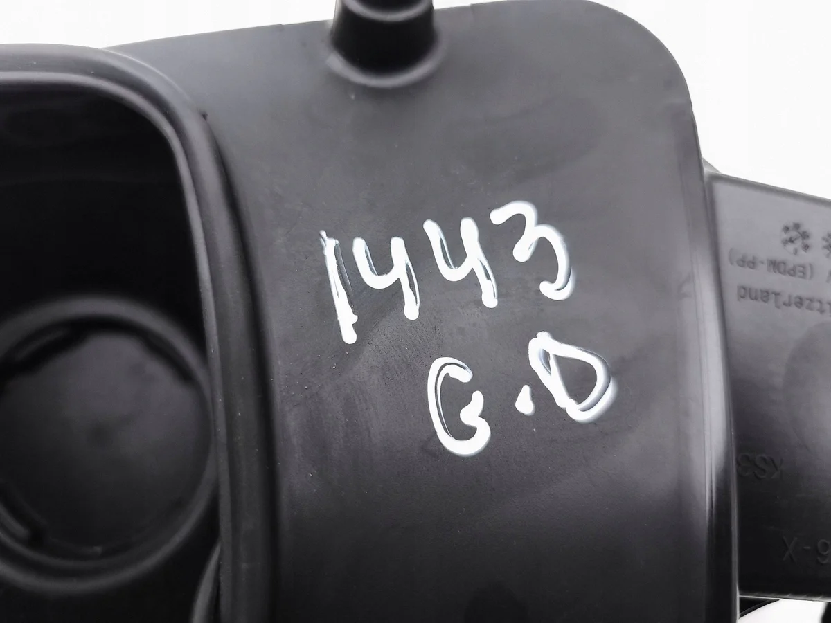 Audi e-tron 89A810593 trappe de charge image 8