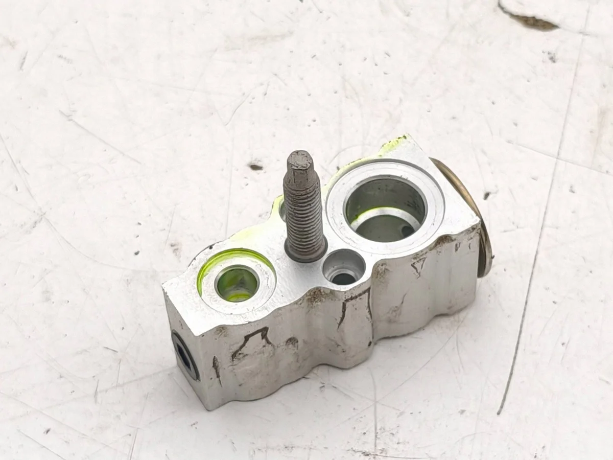 Ford JX6A-19C621-AB Valve d'expansion A/C image 4