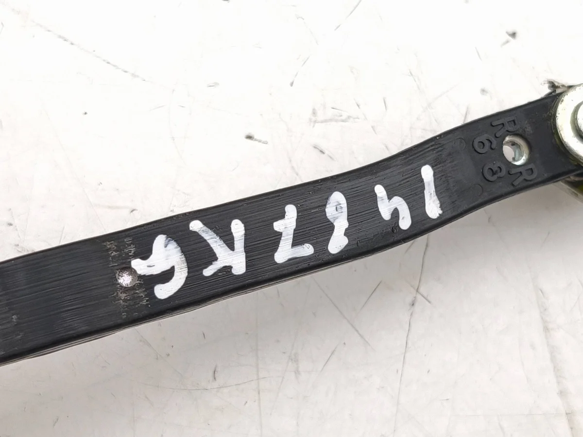 Toyota bZ4X Türbegrenzer hinten AMD271751 image 5