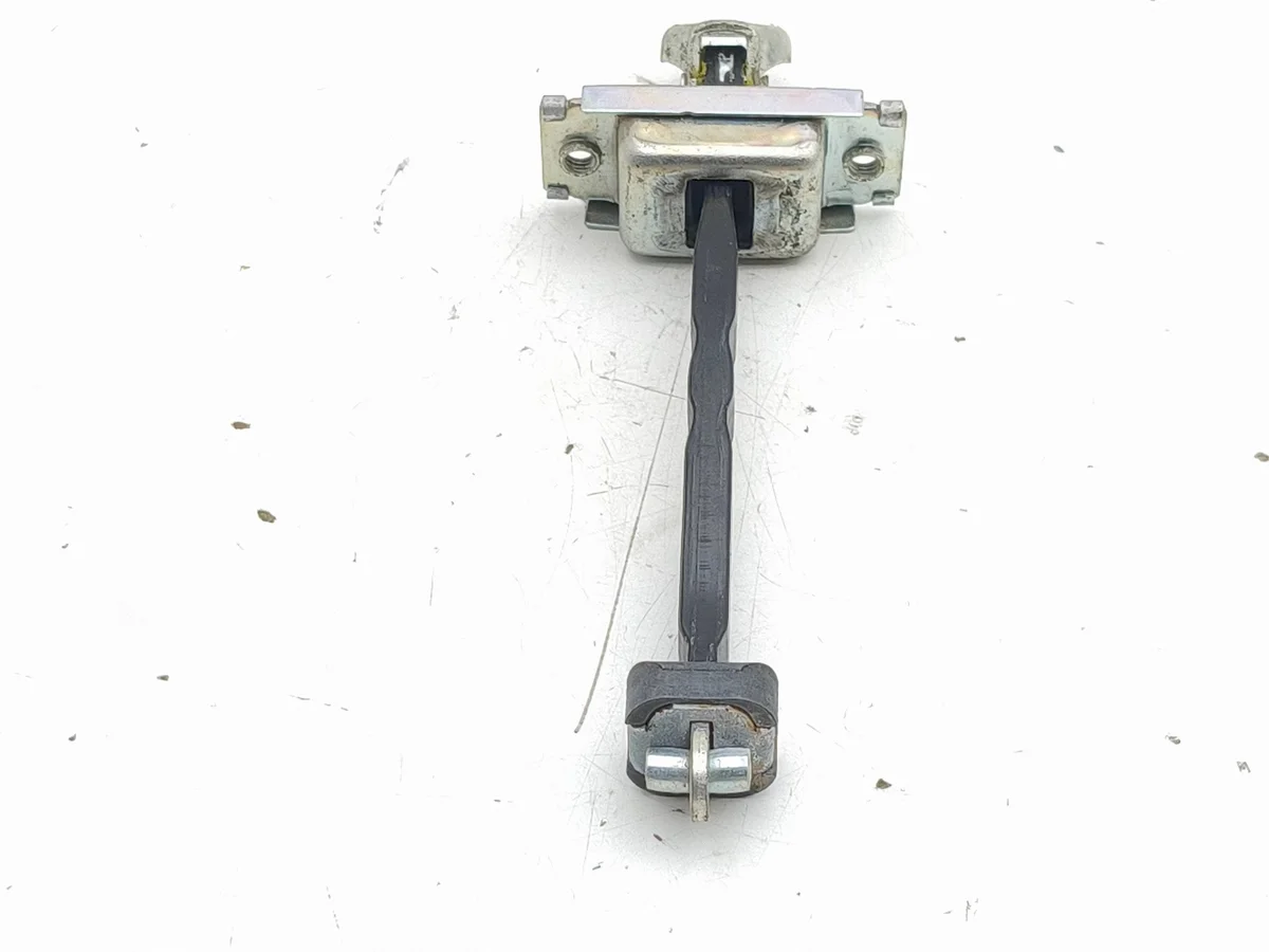 Toyota bZ4X Dörrstopp Fram 2023 AMD271755 image 6