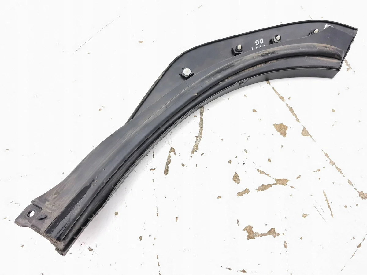 Toyota bZ4X 2023 Radlaufverkleidung Rechts Hinten image 4