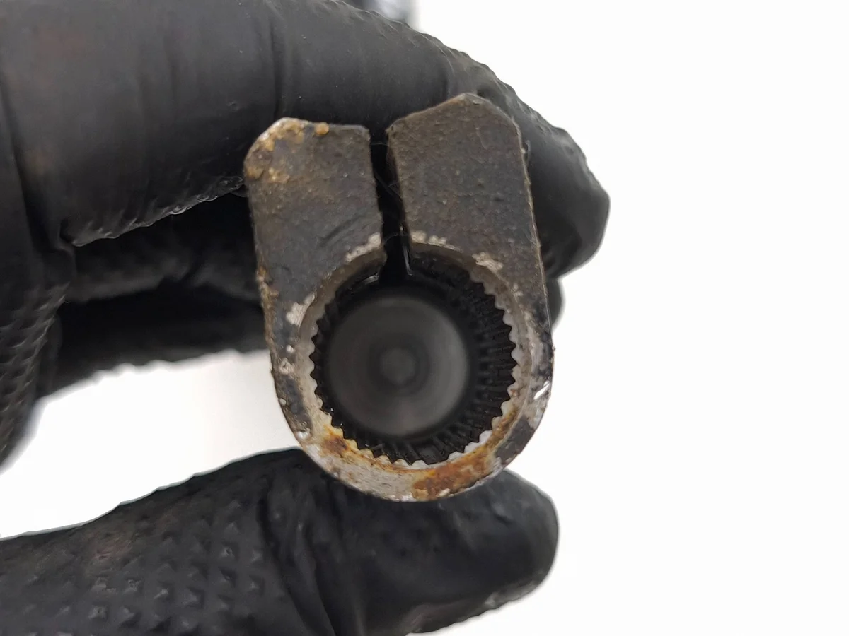 Toyota bZ4X 2023 Lenksäulenkreuz AMD271748 image 4