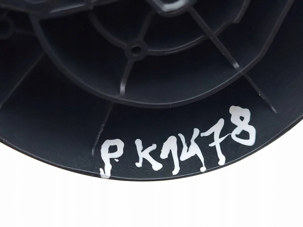 Toyota bZ4X 2023 Plastica Sedile AMD271670 image 6