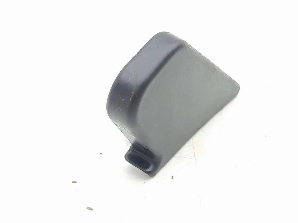 Toyota bZ4X 2023 Stoelplastic 7286842040 image 3