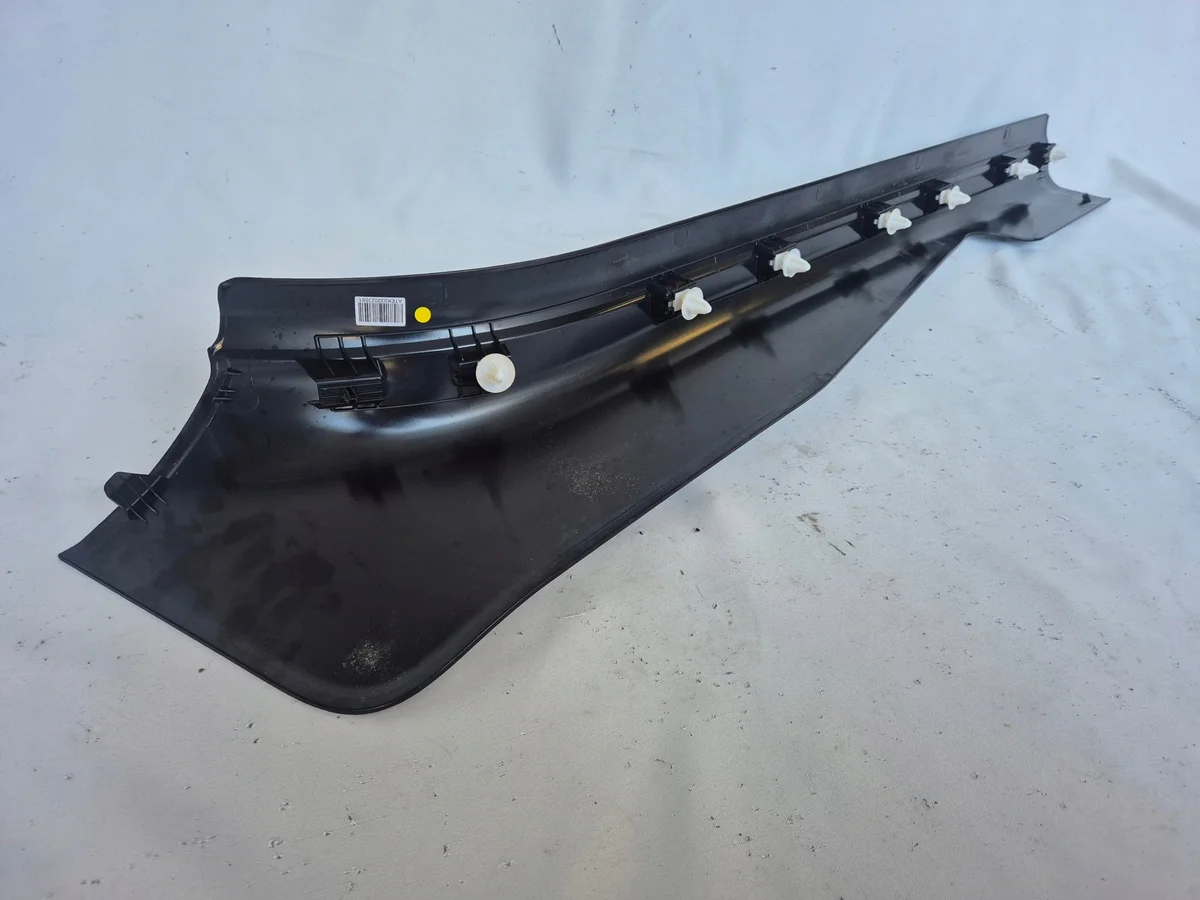 Schweller vorne rechts BMW 4 G22 G23 G24 G26