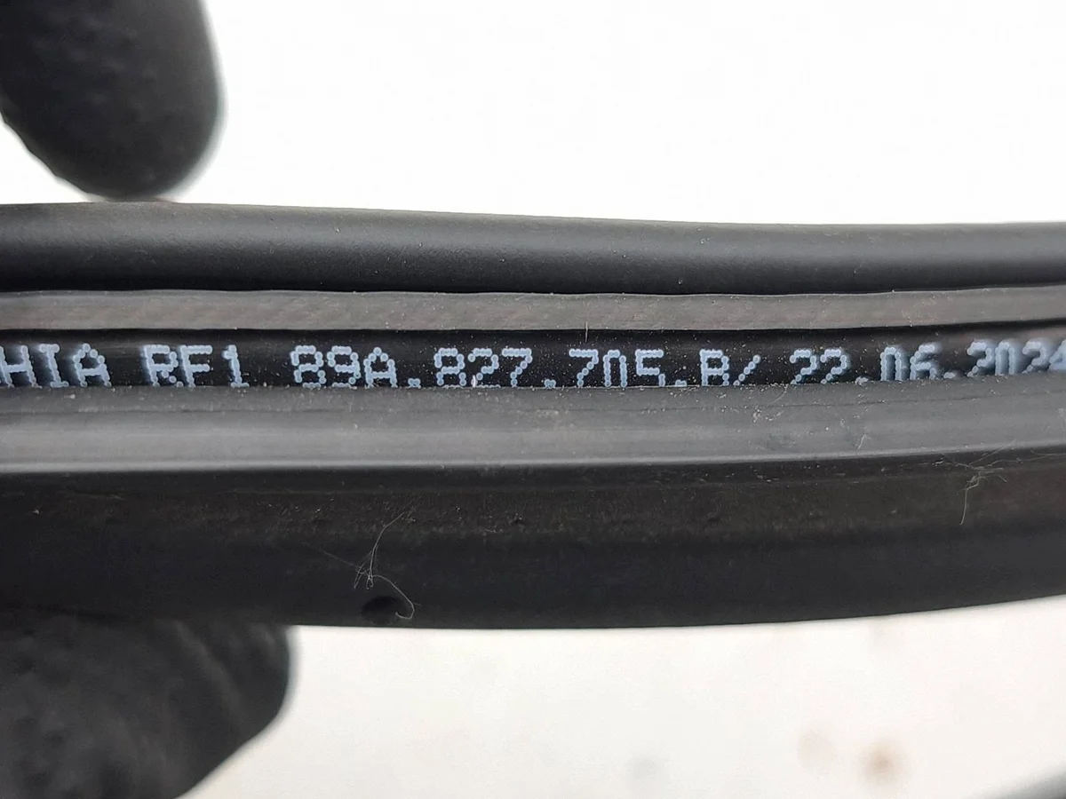 Audi Q4 e-tron 2024 Bagagerumslist 89A827705B image 6