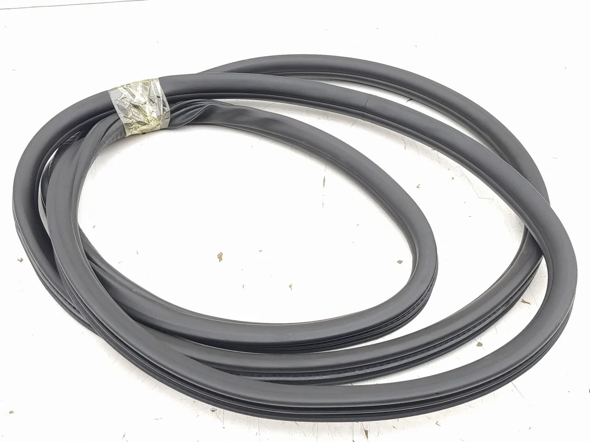 Porsche Cayenne 92A dörrtätning fram 7P0867365B