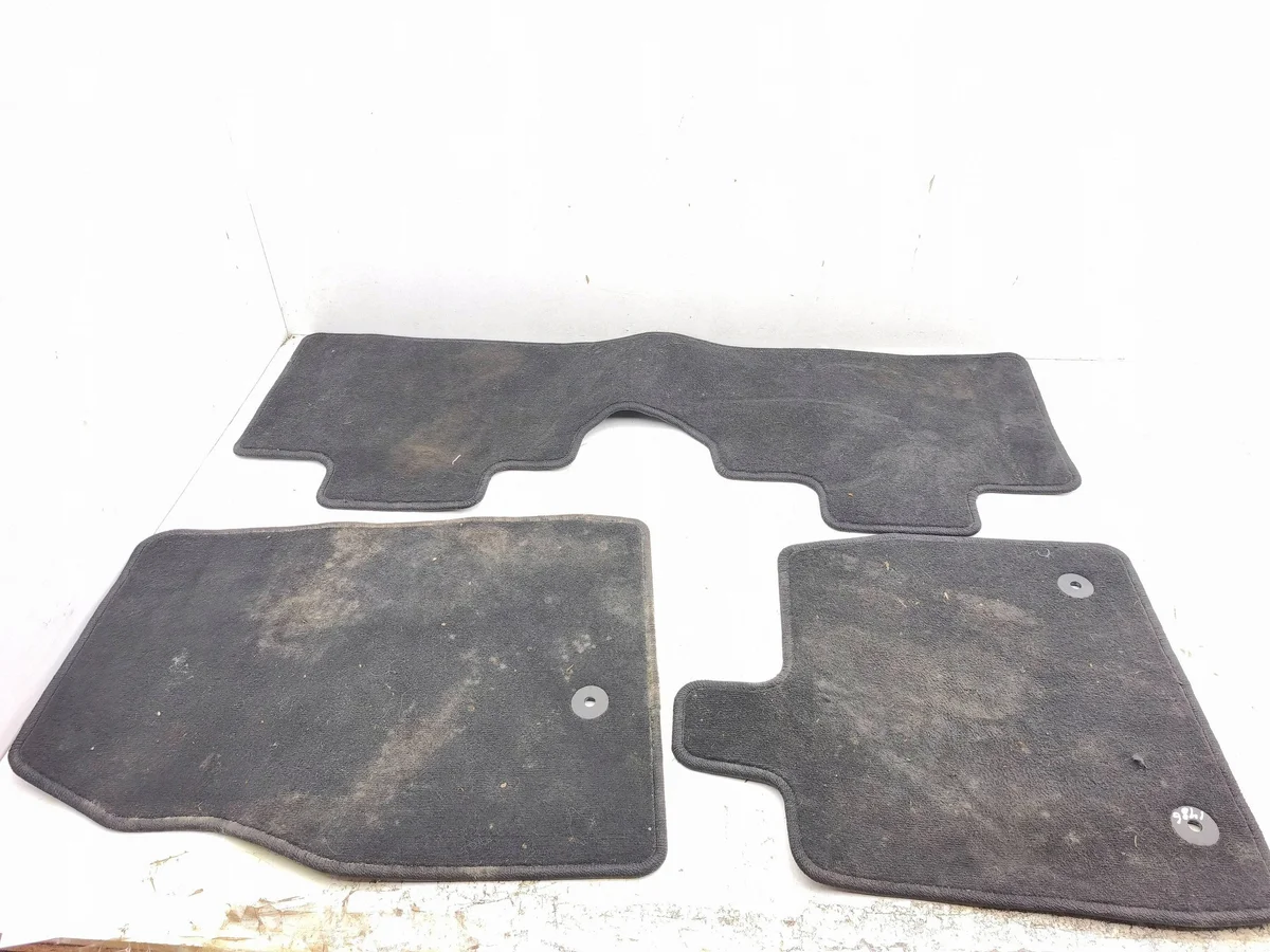 Alfombrillas Ford Mustang Mach-E Usadas Lj8br13086baw