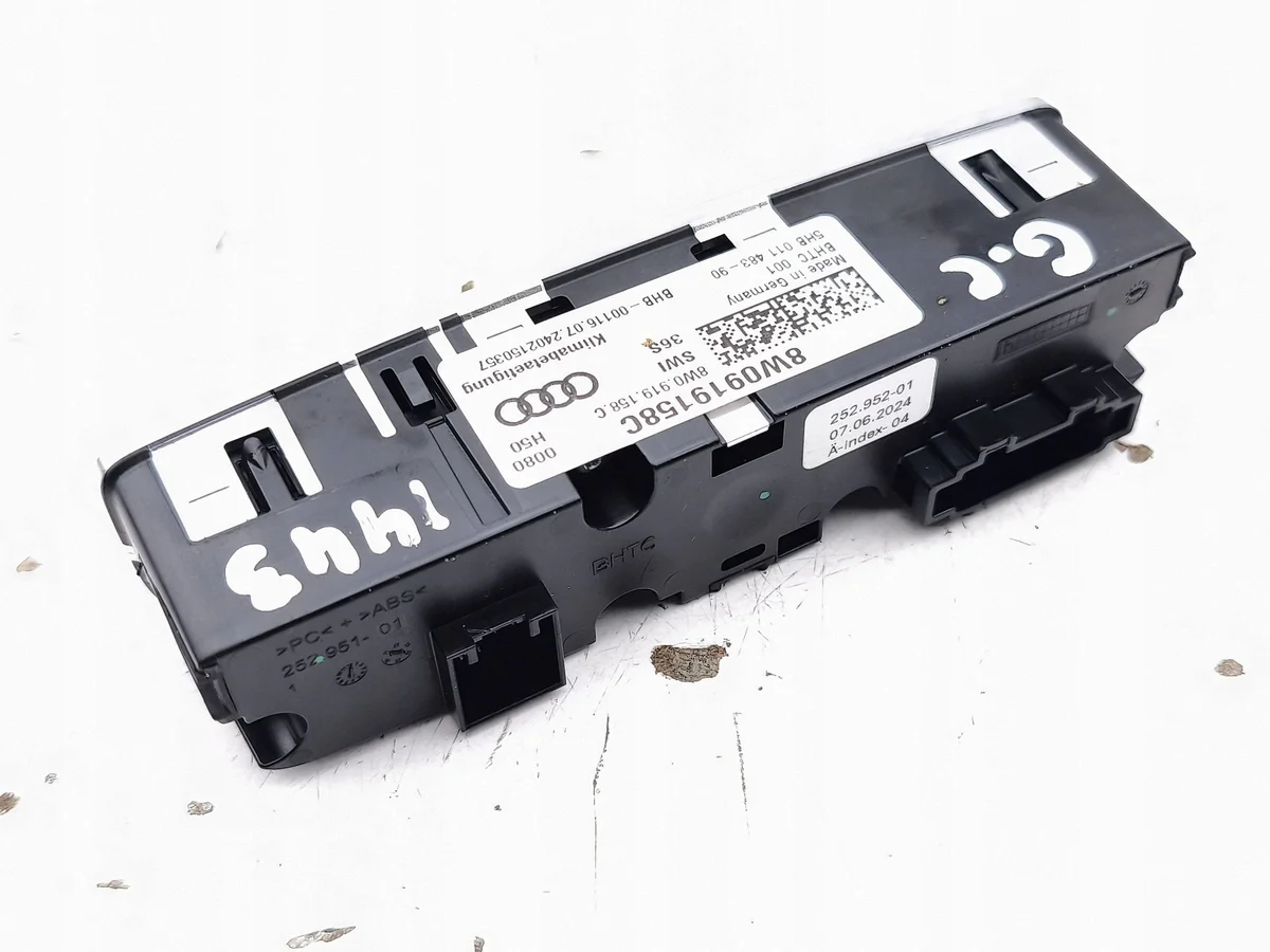 Audi Q4 e-tron F4B 2024 8W0919158C image 5