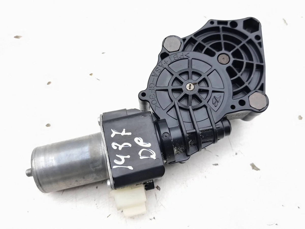 Moteur siège Toyota bZ4X 85820X7V01 image 3